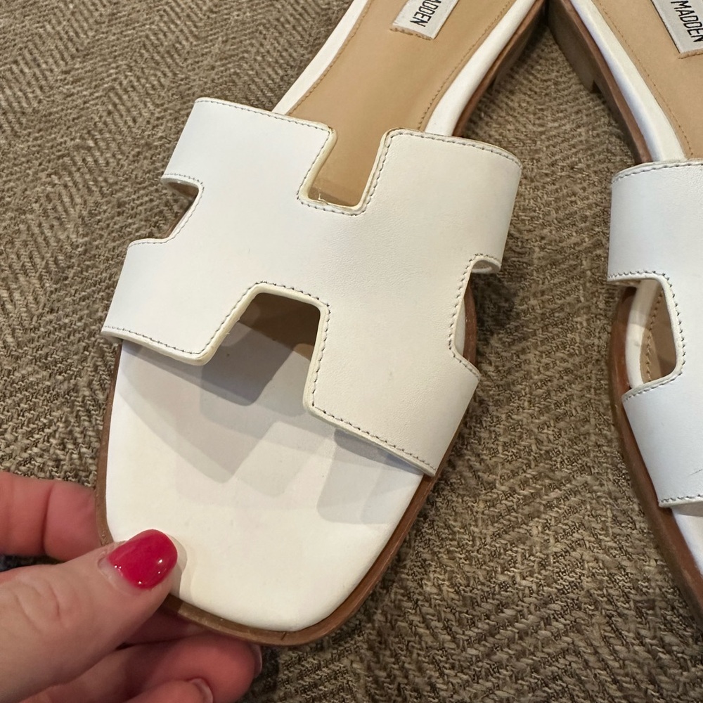 Steve Madden White Slide Sandals - Picture 2 of 6